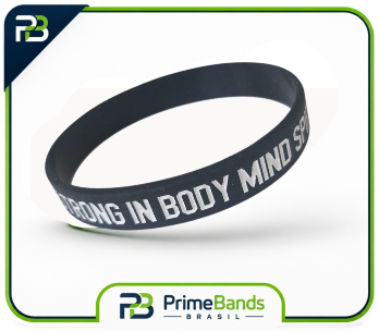 Pulseira Fitness STRONG IN BODY MIND SPIRIT.png